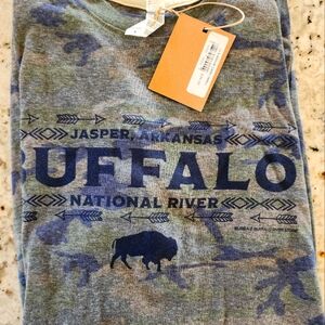 Buffalo River long sleeve T-shirt size small